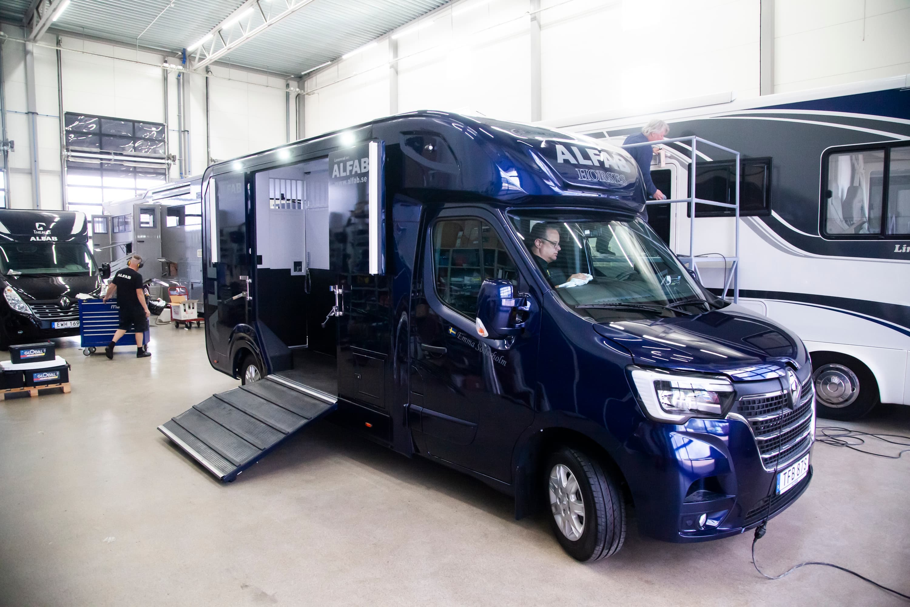 Verkstad service hästlastbilar