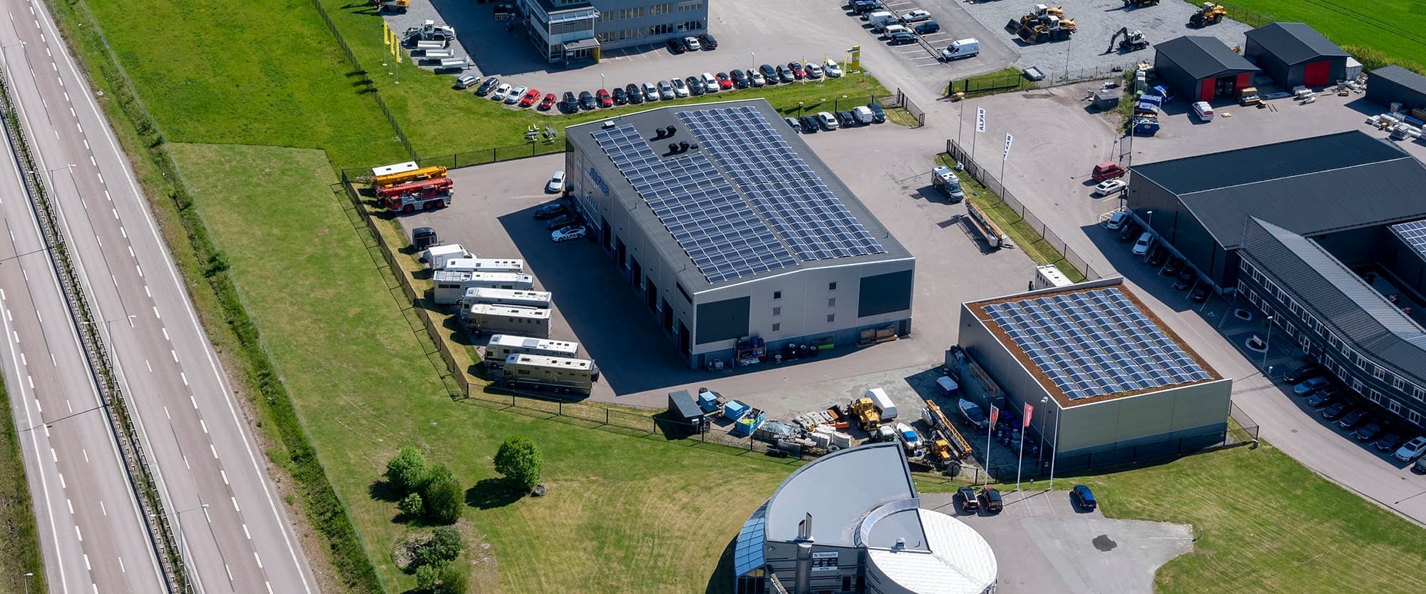 ALFAB Hästlastbilar - ALFAB Företaget Flygfoto