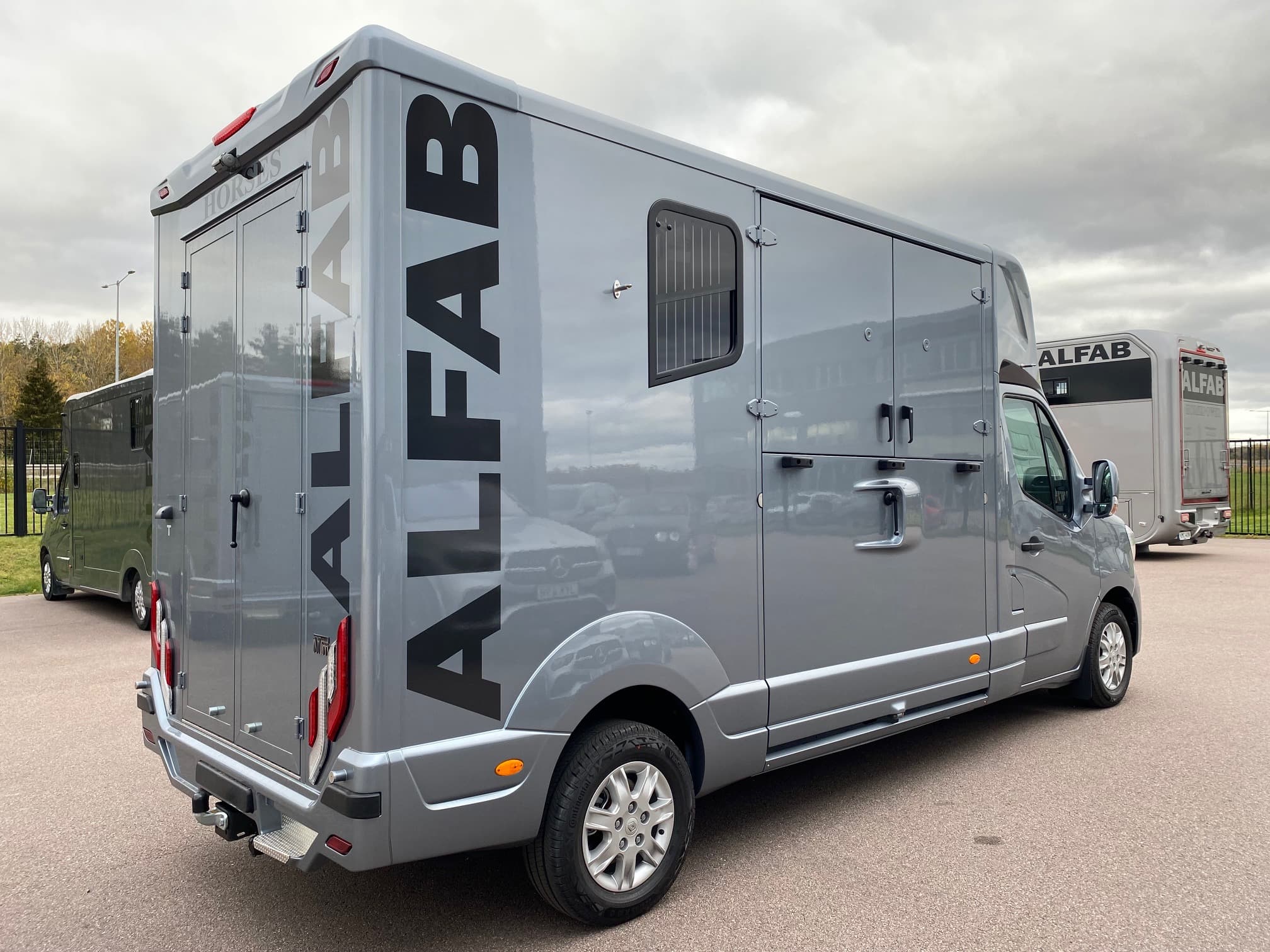 MTM Hästlastbil 3-sits