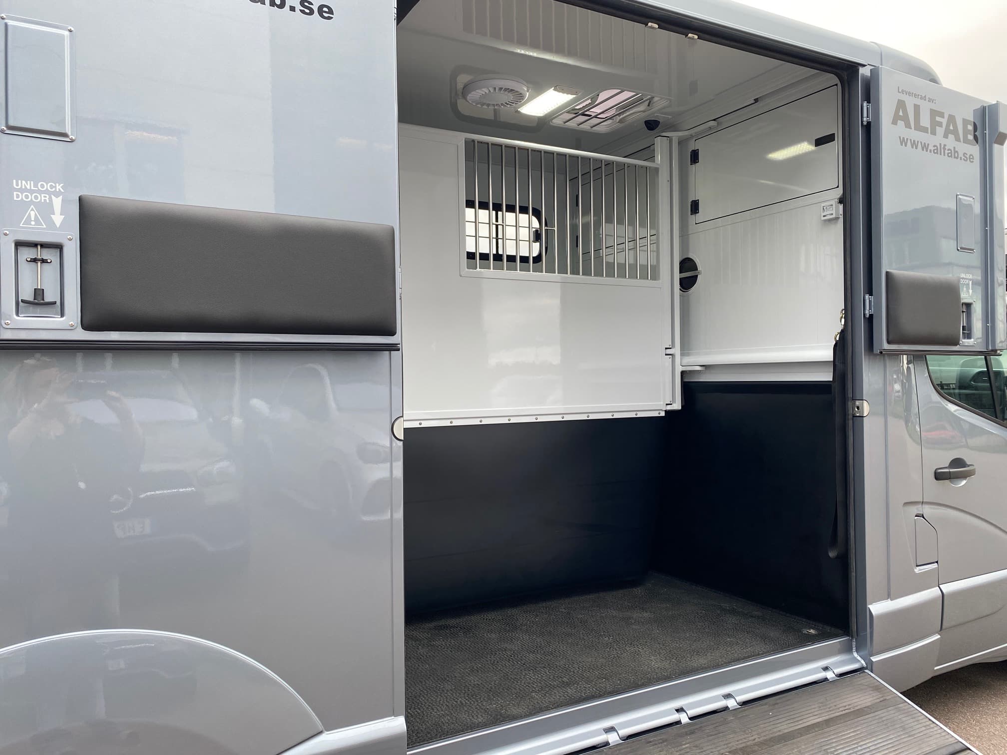 MTM Hästlastbil 3-sits