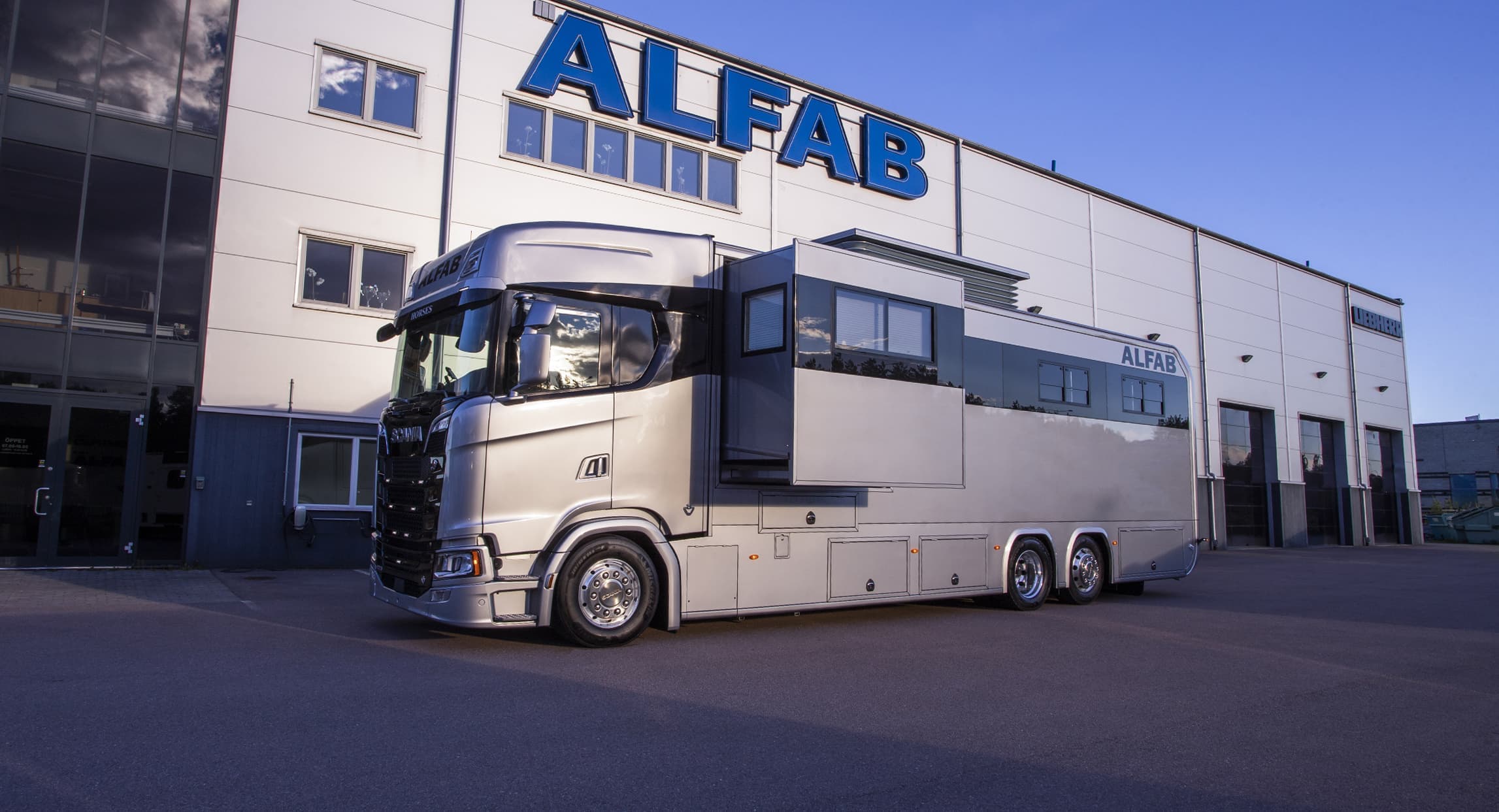 ALFAB Hästlastbilar Professional