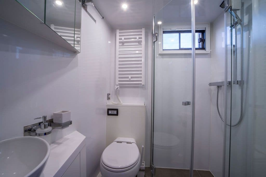 ALFAB Limited Hästlastbil