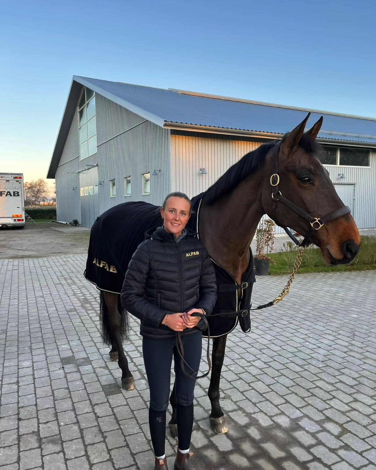 ALFAB Hästlastbilar - Klara Bostam Edin