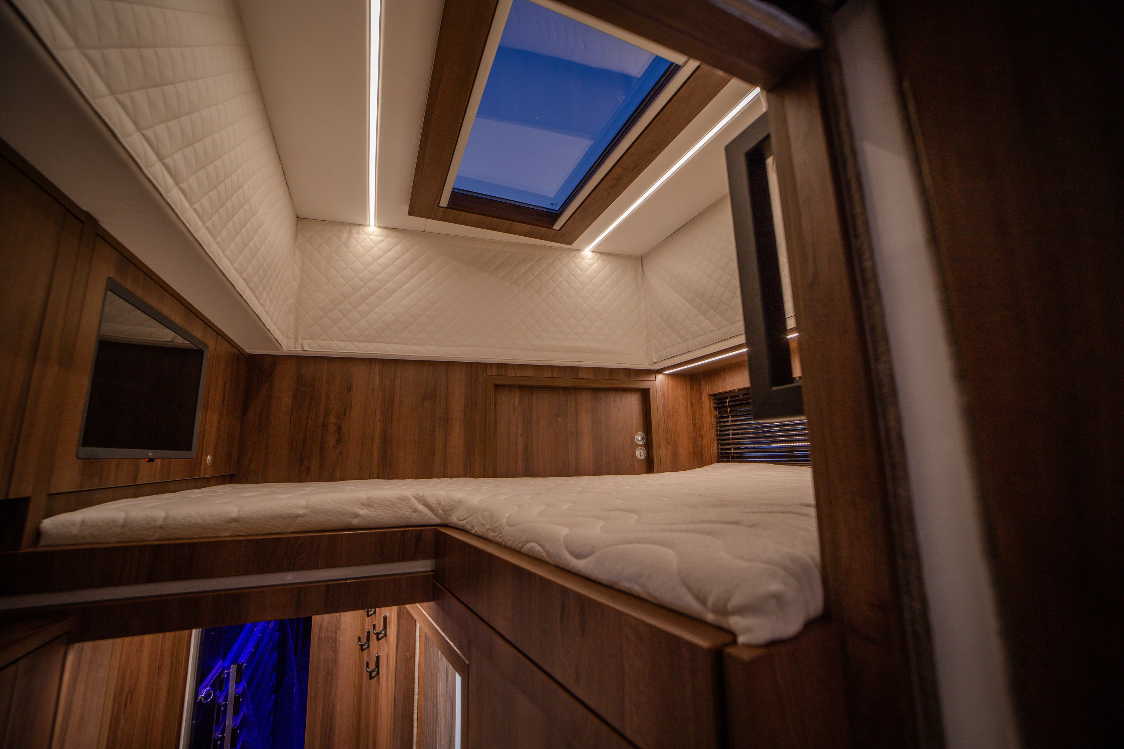 ALFAB Hästlastbilar - ALFAB Professional